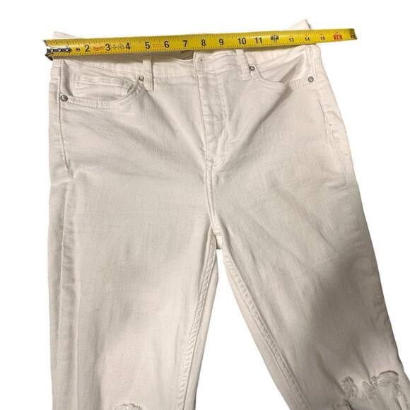 Free People White Distressed Skinny Jeans – Size 30 - Picture 3 of 8